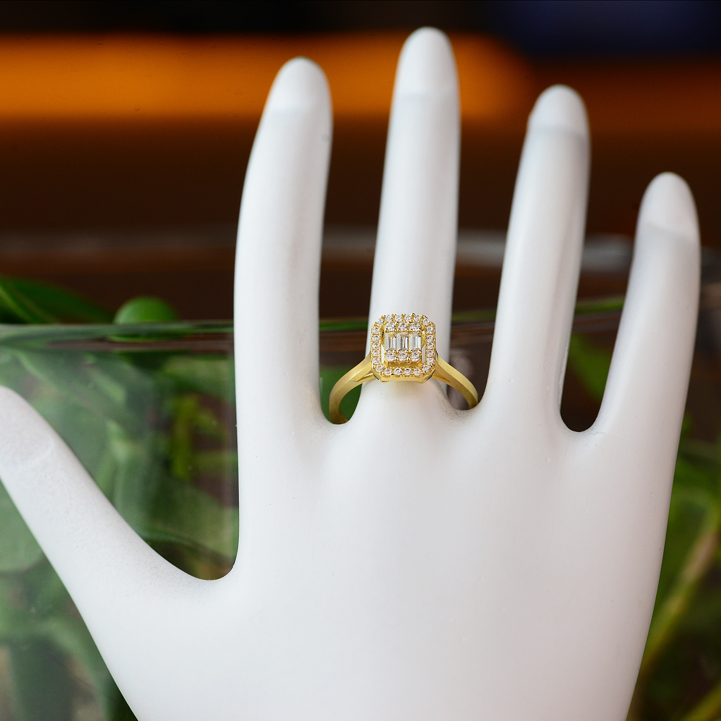 Baget Taşlı İnce 14 Ayar Altın Yüzük