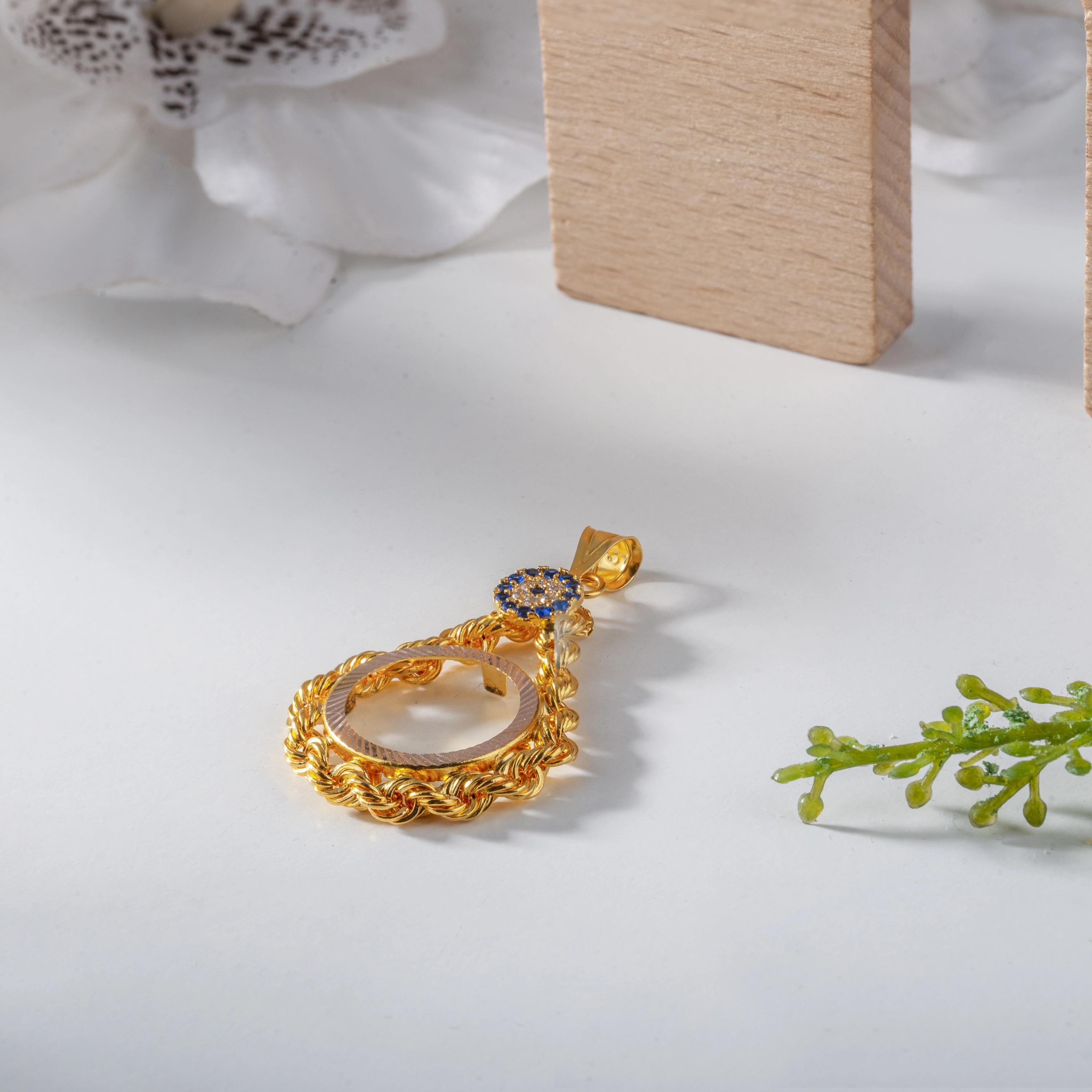 Burgu Desenli 14 Ayar Yarım Altın Çerçeve