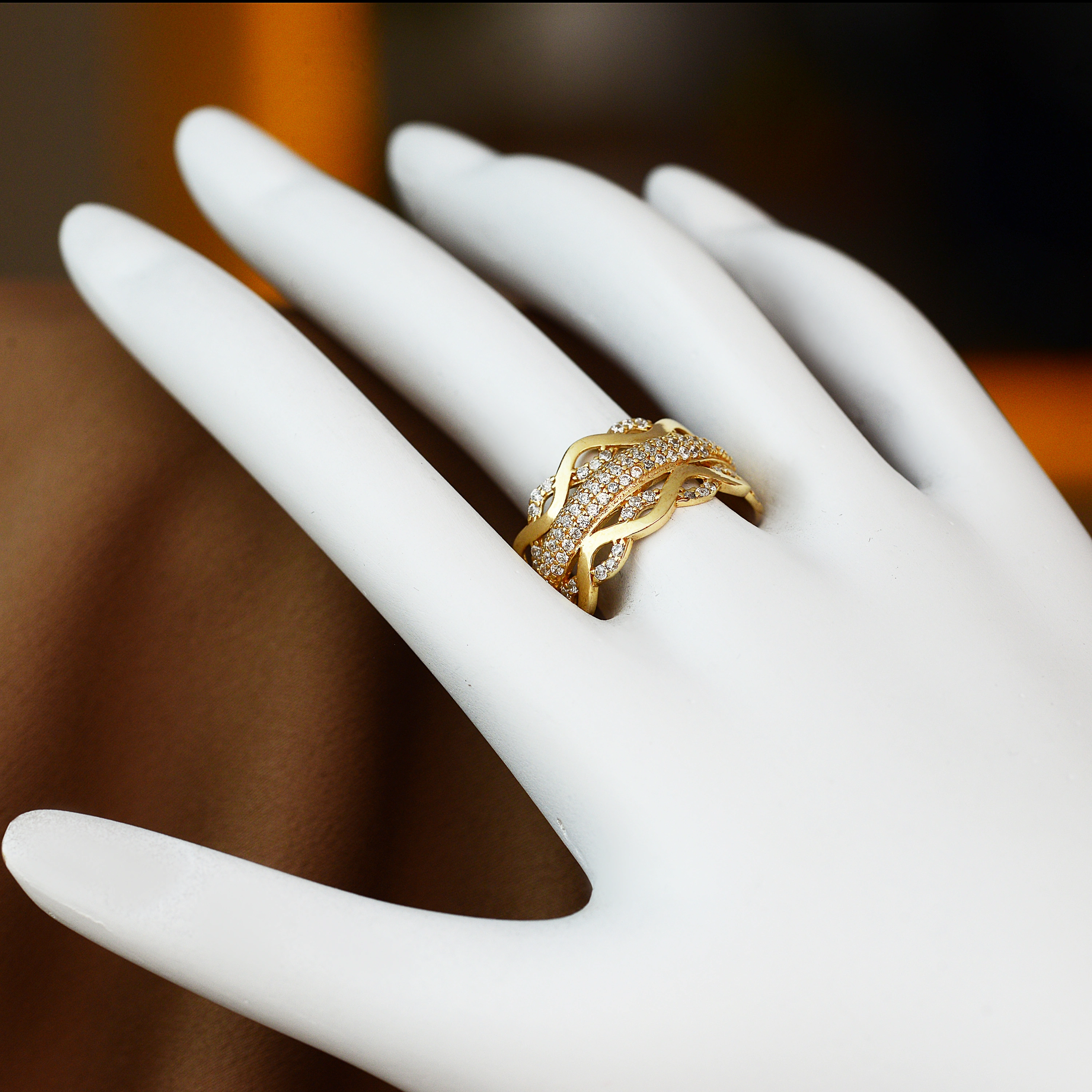 Fantezi Model 8 Ayar Altın Yüzük