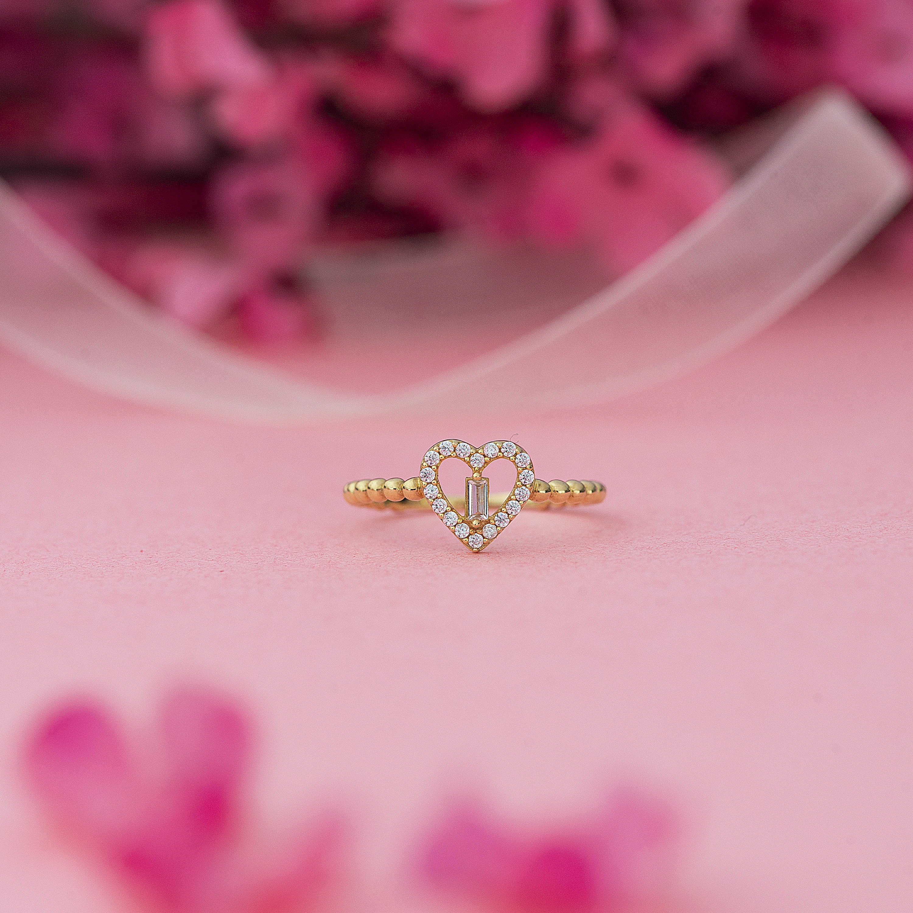 Minimal Kalp 8 Ayar Altın Yüzük