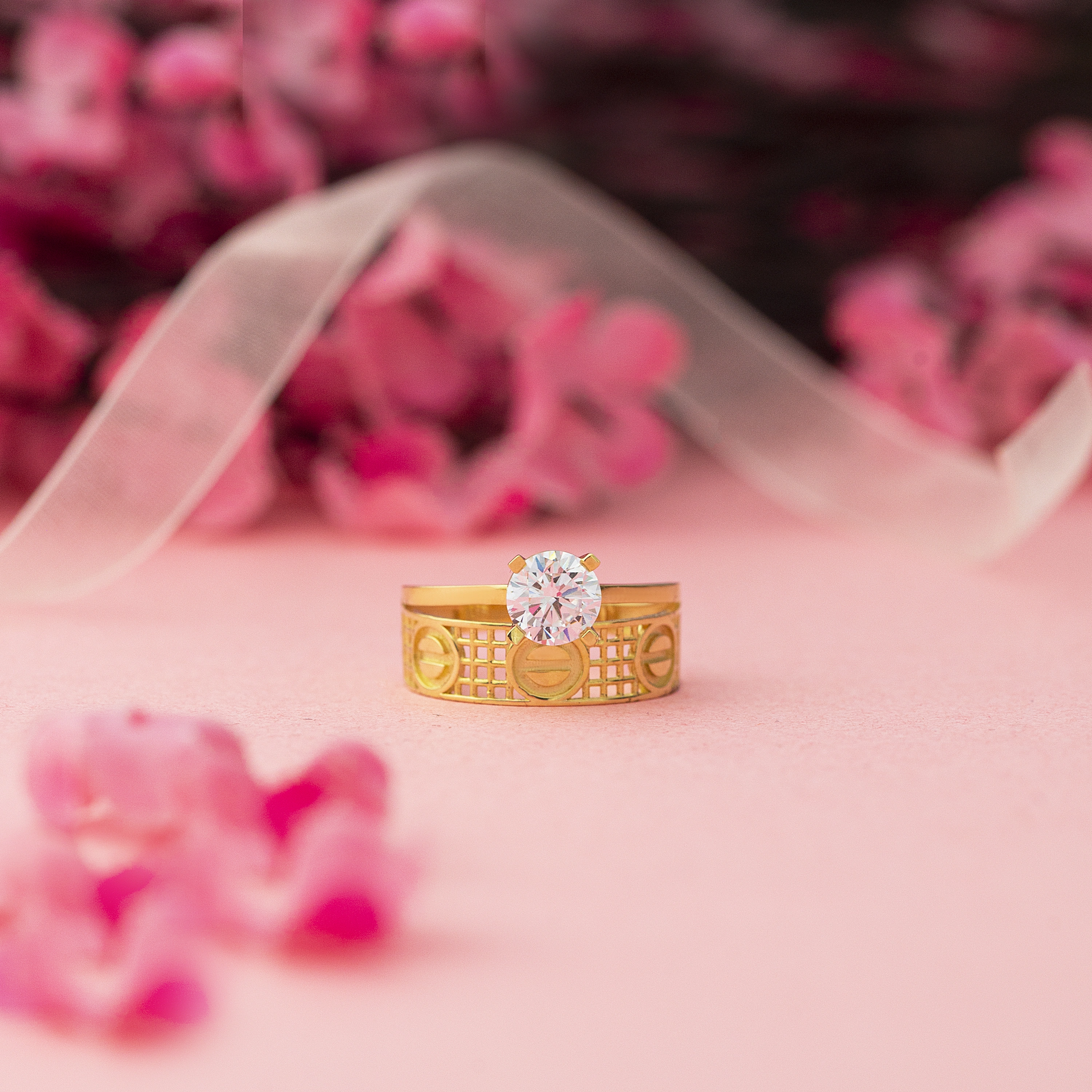 Tektaş Kare Kesim 14 Ayar Altın Yüzük