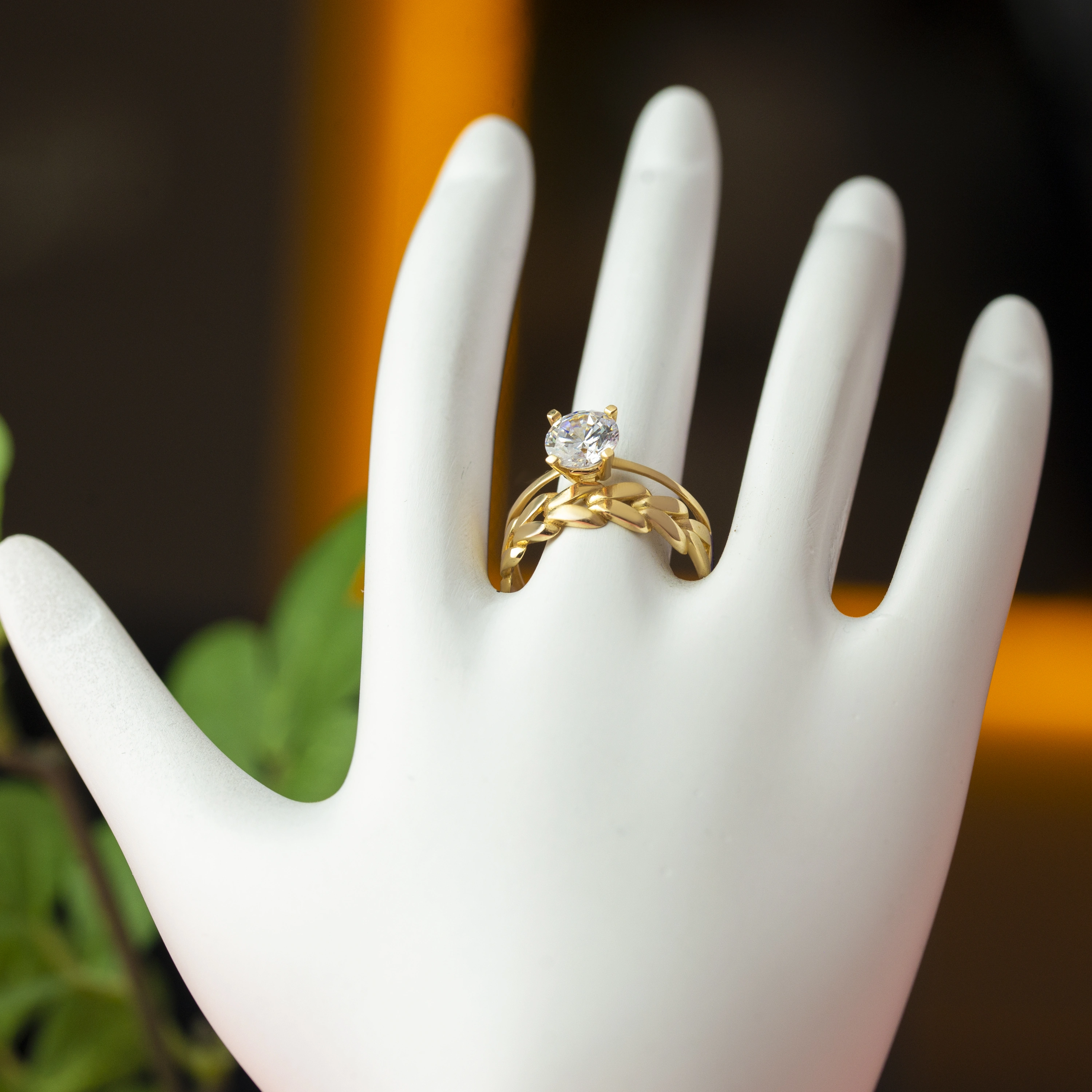 Tektaş Kelebek Kesim 8 Ayar Altın Yüzük