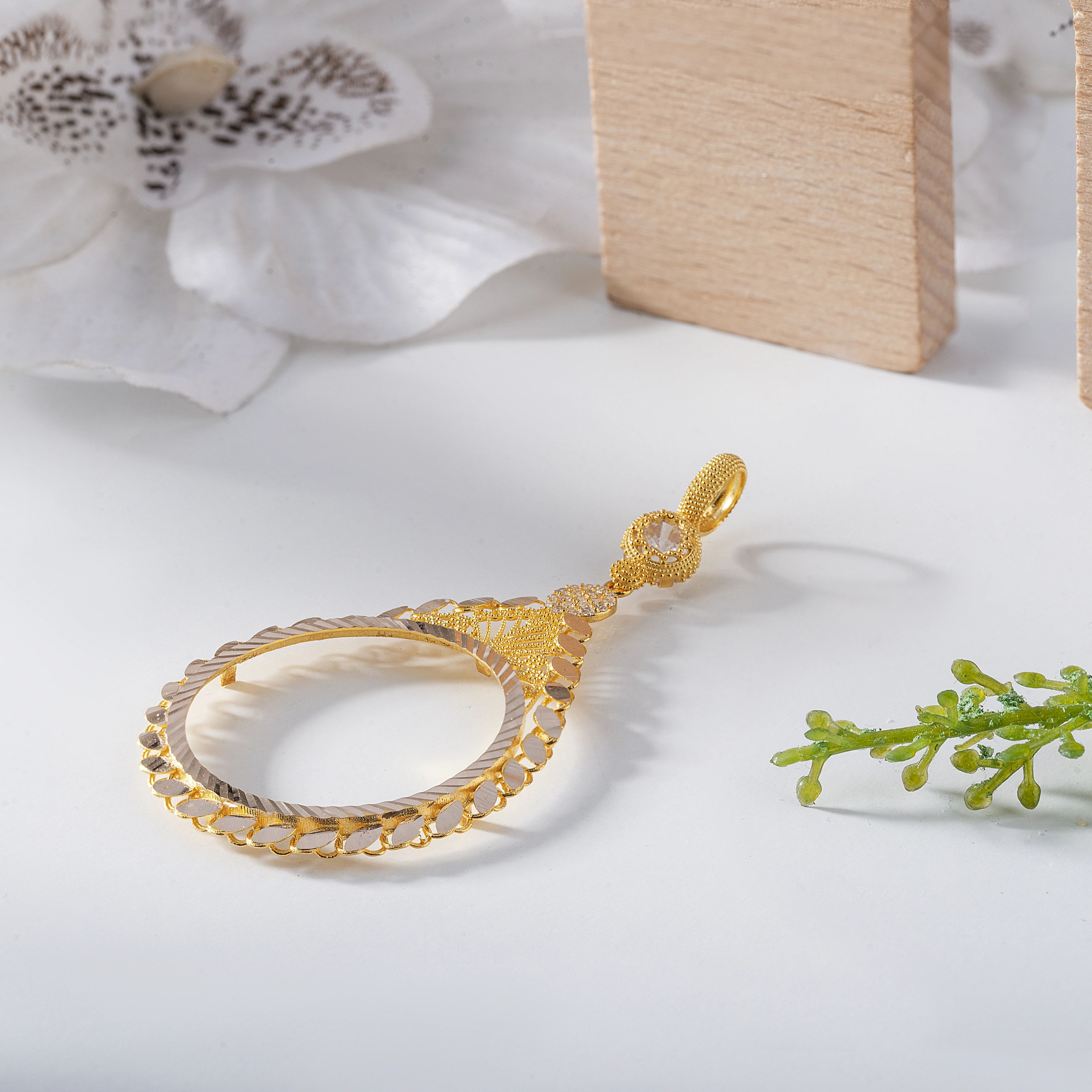 Pullu 14 Ayar Tam Altın Çerçeve