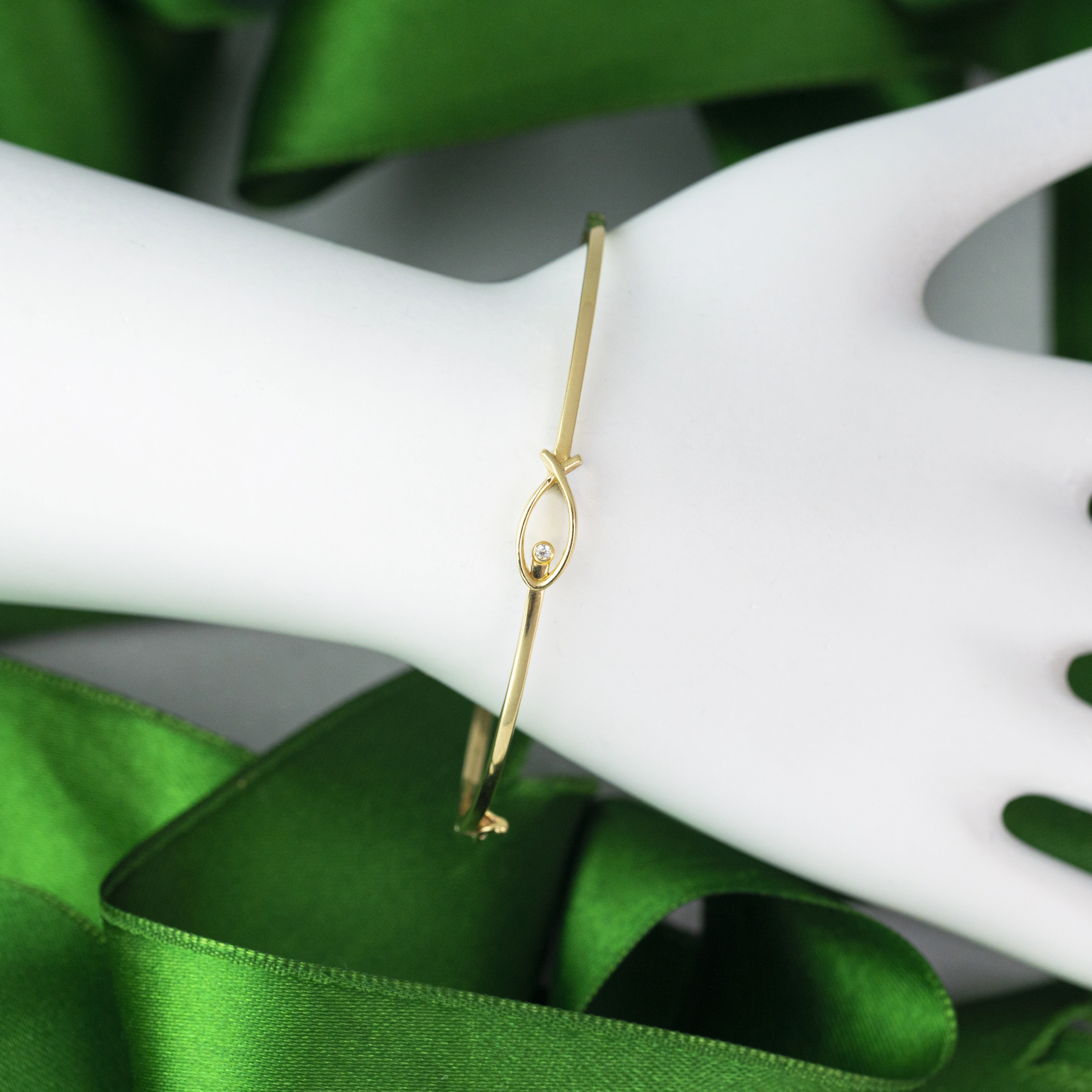 Sarmal Desenli 14 Ayar Kelepçe Bilezik