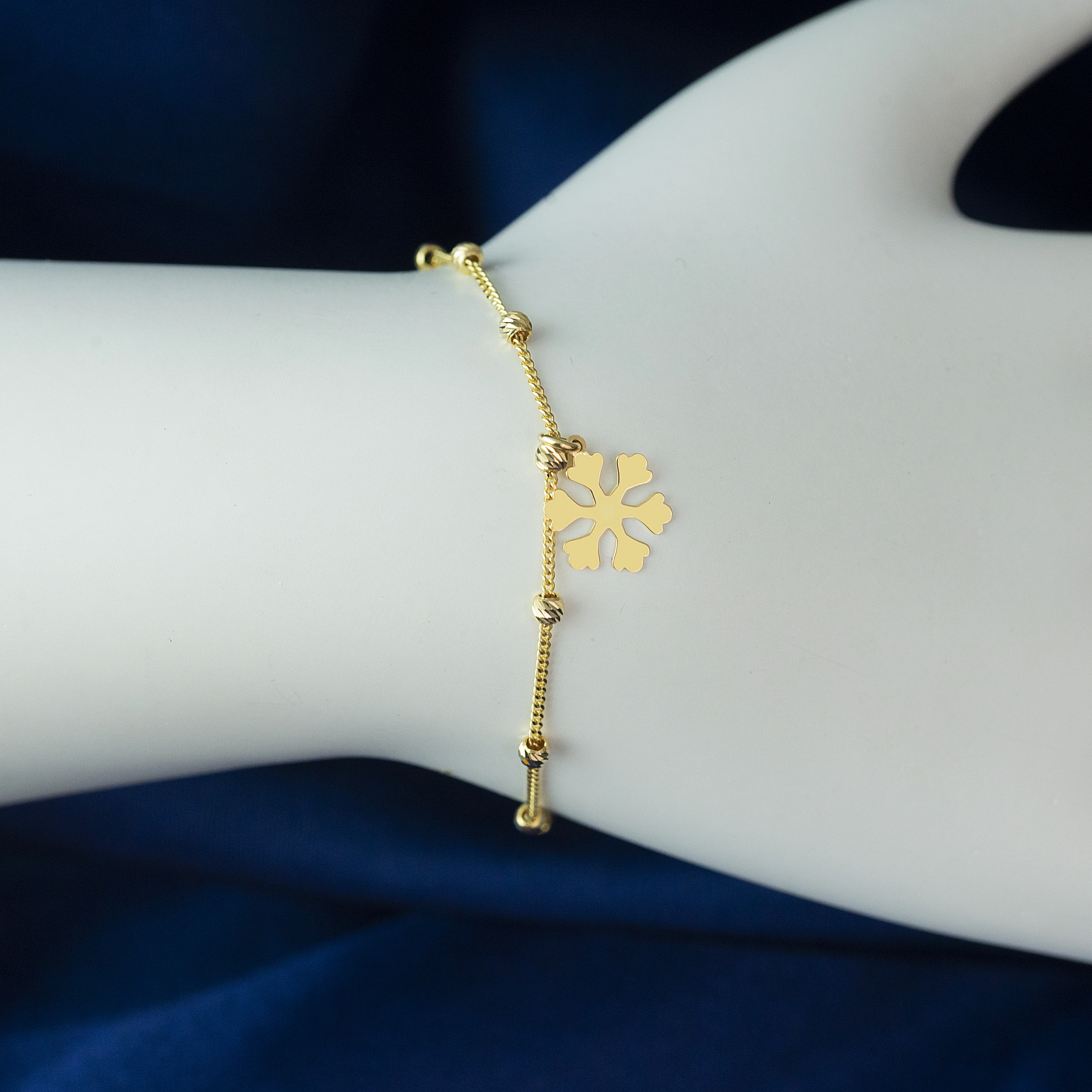 Toplu Kar Taneli 8 Ayar Bileklik