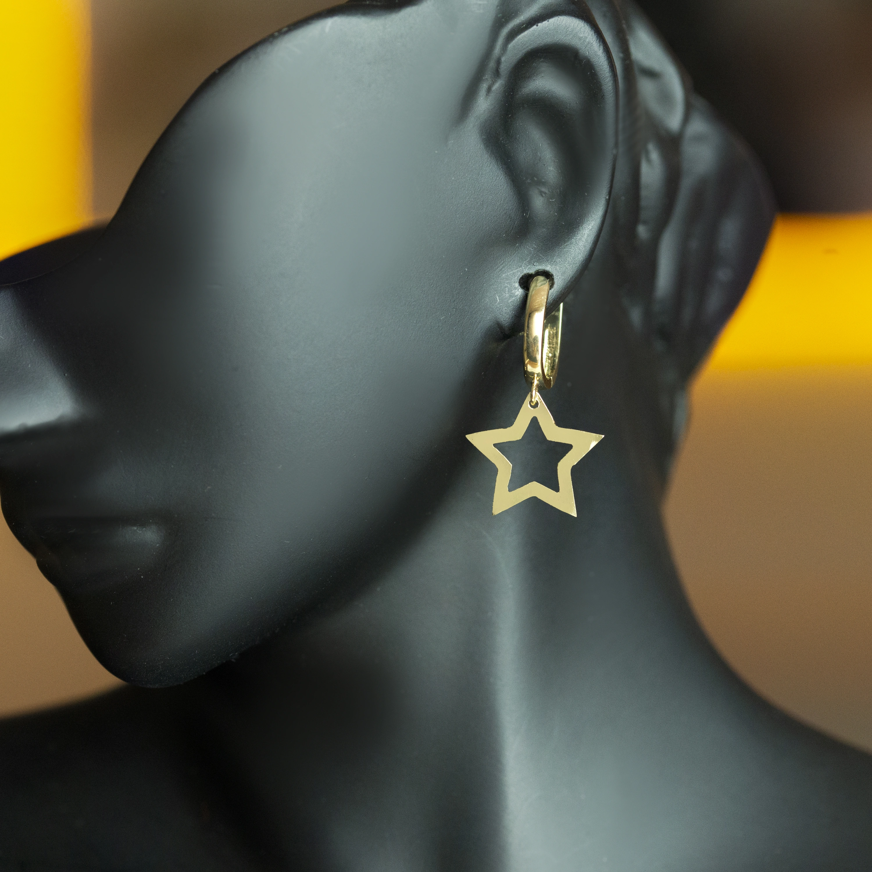 Yıldızlı 14 Ayar Klipsli Altın Küpe