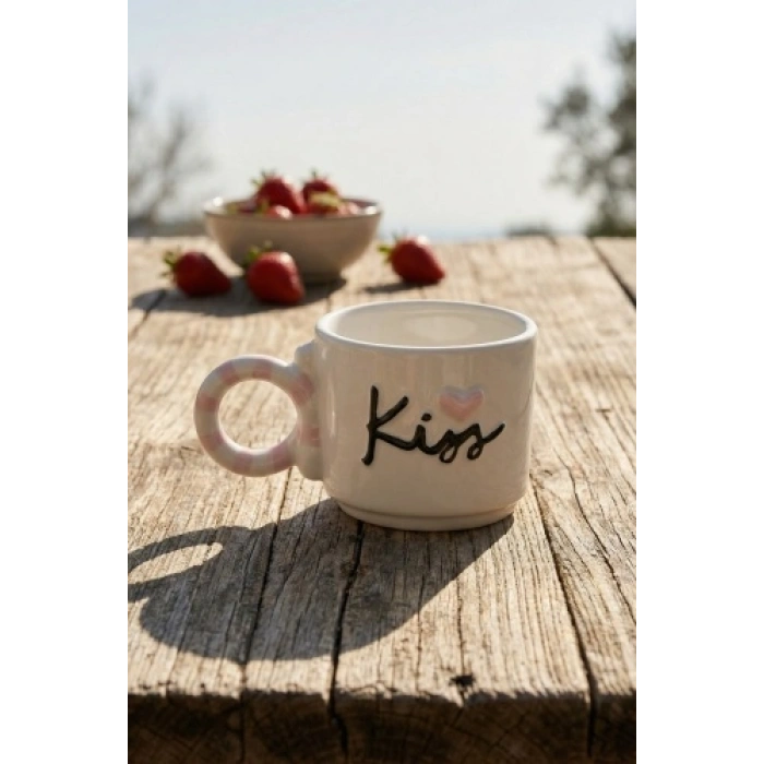 Valentine Kiss Porselen Kupa - 425 ml