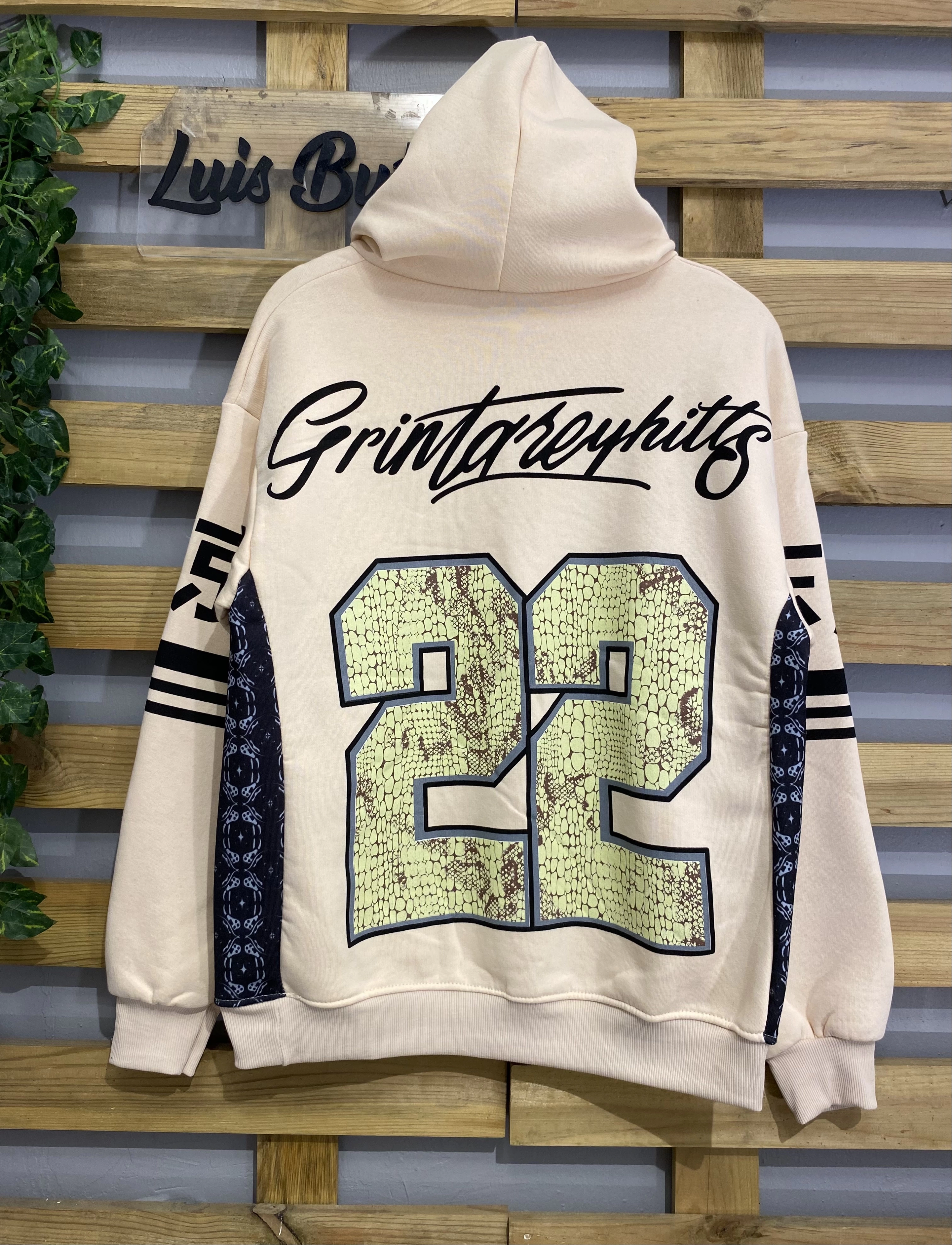 22 Kapüşonlu Unisex Sweatshirt
