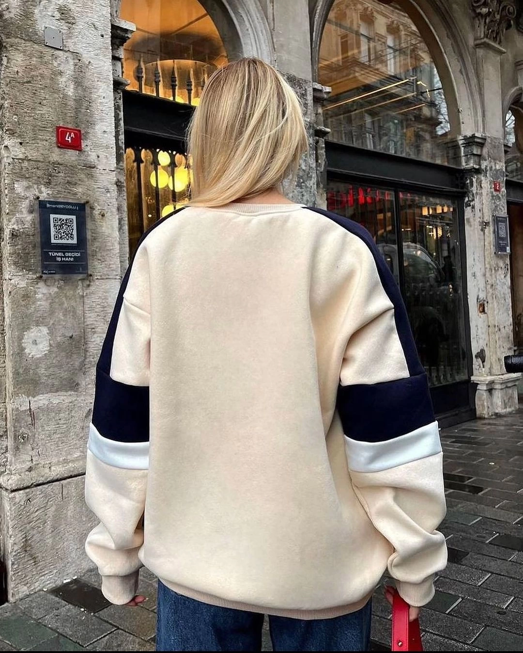 Will Unisex Şardonlu Sweatshirt