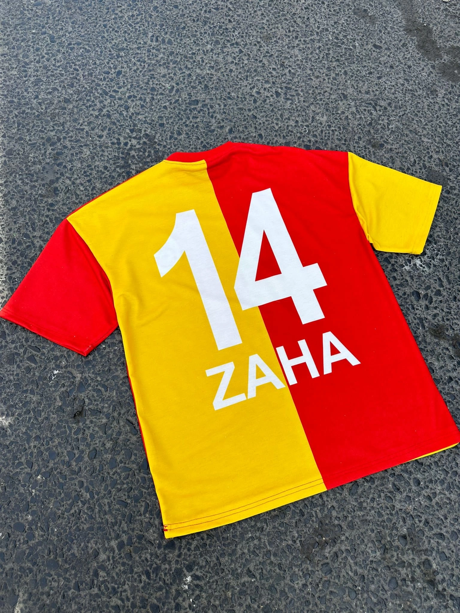 ZAHA Unisex Oversize Tshirt