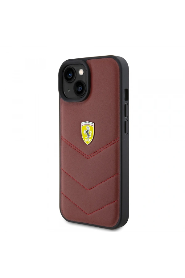 Apple iPhone 15 Kılıf Ferrari Orjinal Lisanslı Deri Dikişli Arka Yüzey Metal Logo Tasarımlı Kapak