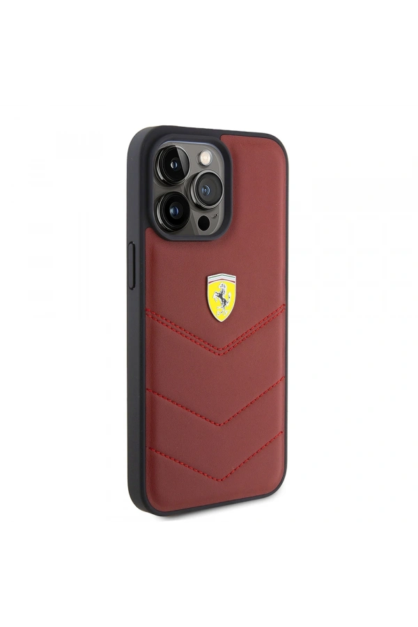 Apple iPhone 15 Pro Max Kılıf Ferrari Orjinal Lisanslı Deri Dikişli Arka Yüzey Metal Logo Tasarımlı Kapak