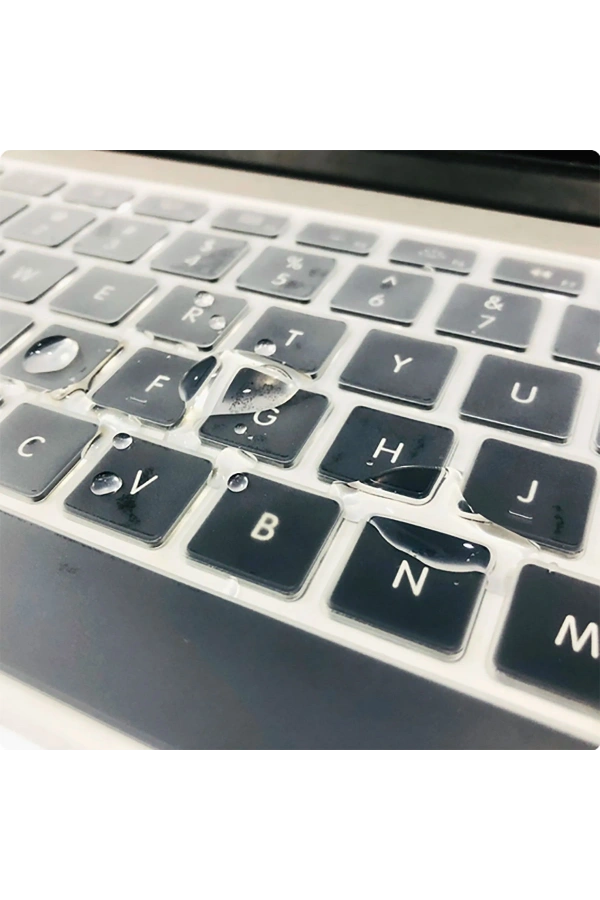 Apple Macbook 13 Pro Touch Bar A1706 Zore Klavye Koruyucu Transparan Buzlu Silikon Ped