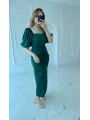 Kare Yaka Saten Önü Büzgülü Yırtmaçlı Zümrüt Elbise