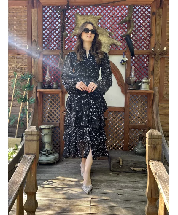 Kat Kat Siyah Beyaz Puantiyeli Şifon Elbise