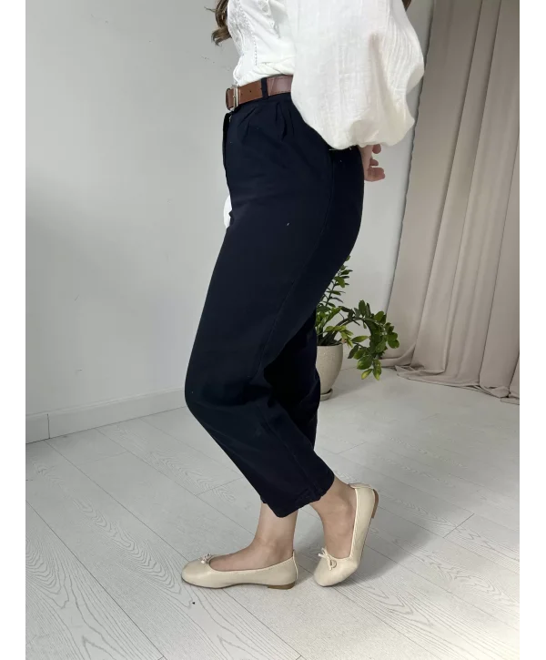 Lacivert kemerli keten pantolon