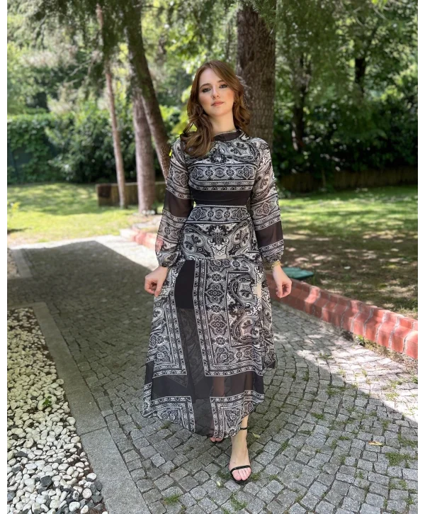 Desenli Siyah Tül Elbise