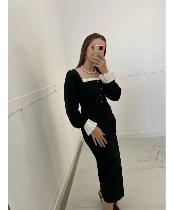 Loya Kol ve Göğüs Detaylı Vintage Elbise