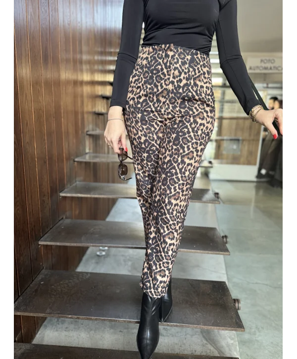 Leoparlı Pensli Pantolon