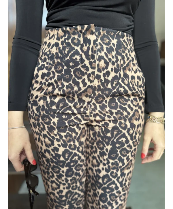 Leoparlı Pensli Pantolon