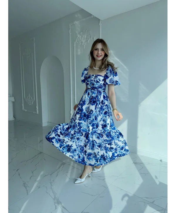 Mavi Beyaz Çiçekli Kare Yaka Elbise