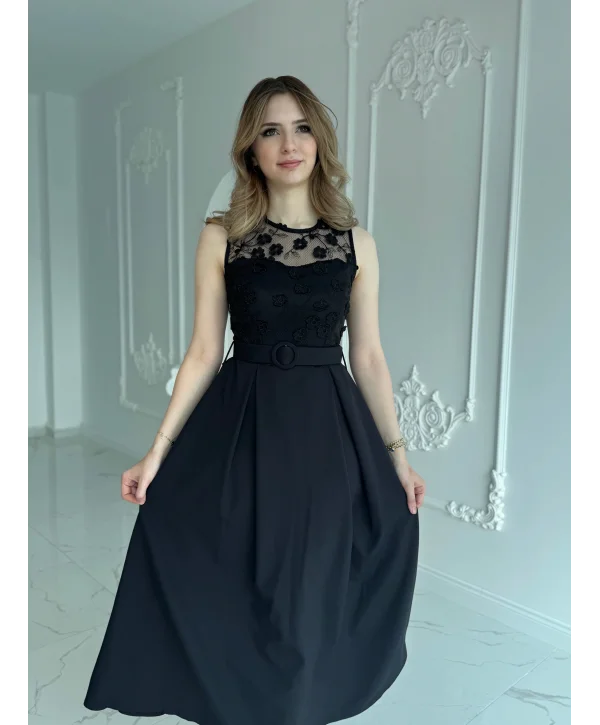 Yaka Dantel Detaylı Cepli Maxi Boy Elbise