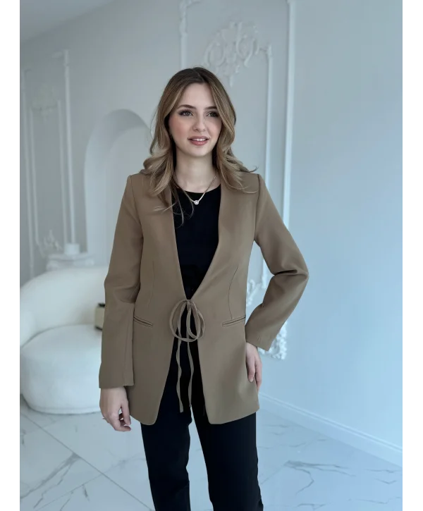 Önden bağlamalı yağ yeşili ceket