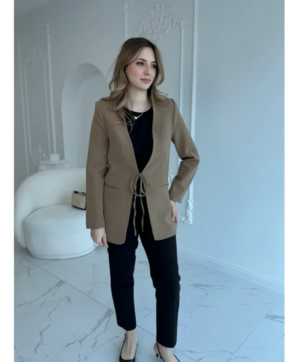 Önden bağlamalı yağ yeşili ceket