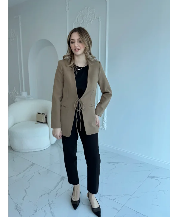 Önden bağlamalı yağ yeşili ceket