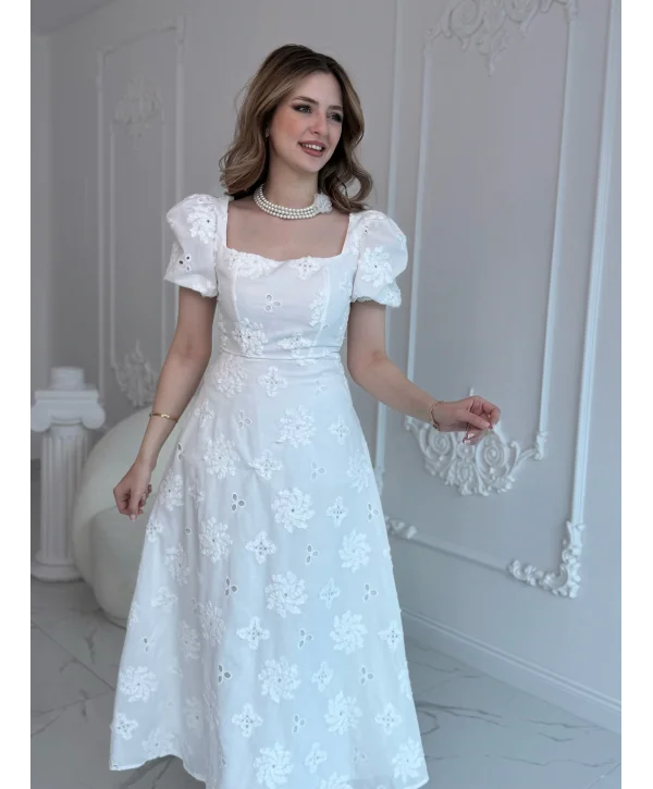 Ekru Fisto Kare Yaka Elbise