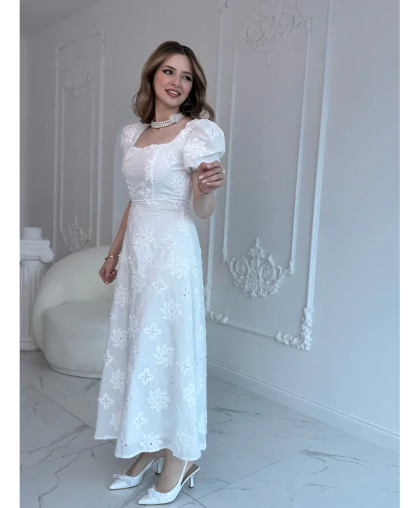 Ekru Fisto Kare Yaka Elbise