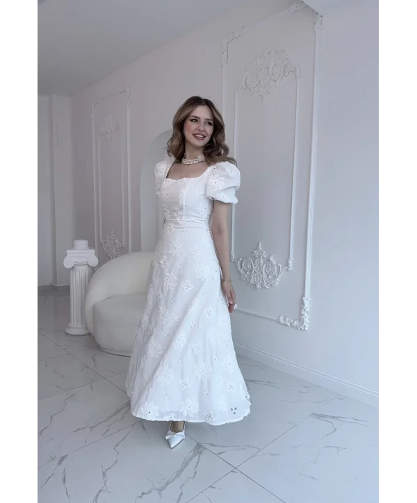 Ekru Fisto Kare Yaka Elbise