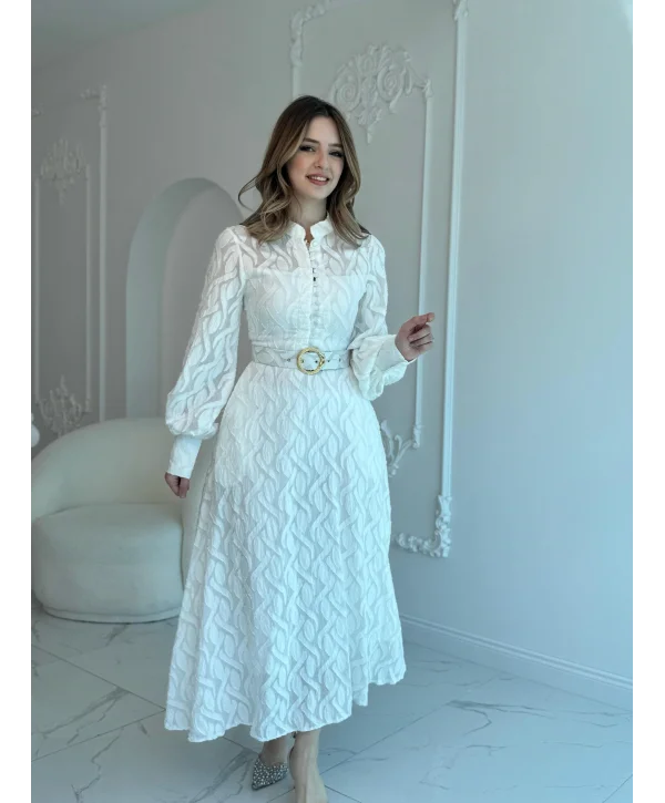 Jakarlı Kemer Detaylı Tam Boy Ekru Elbise