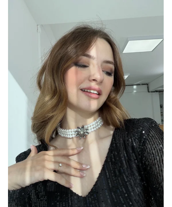 Füme Çiçek Taş Detaylı İnci Choker