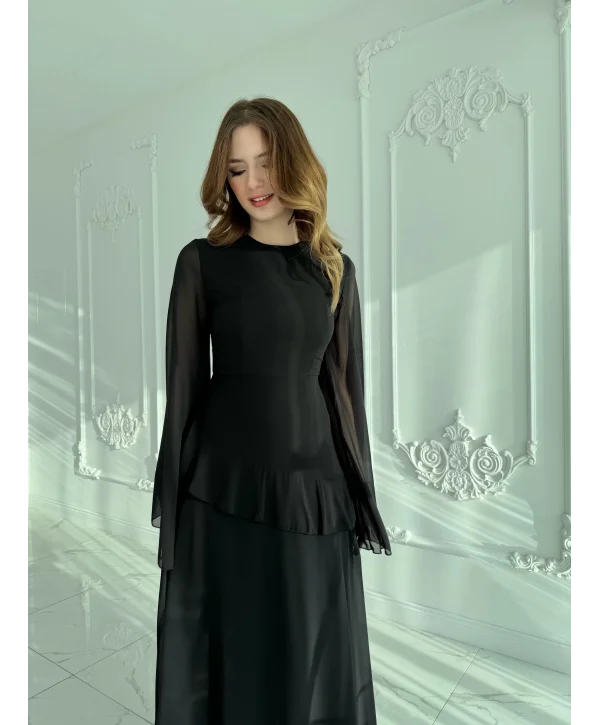 Zarif Şifon Kollu Uzun Siyah Elbise