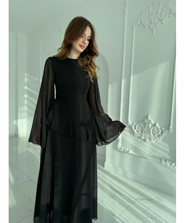 Zarif Şifon Kollu Uzun Siyah Elbise