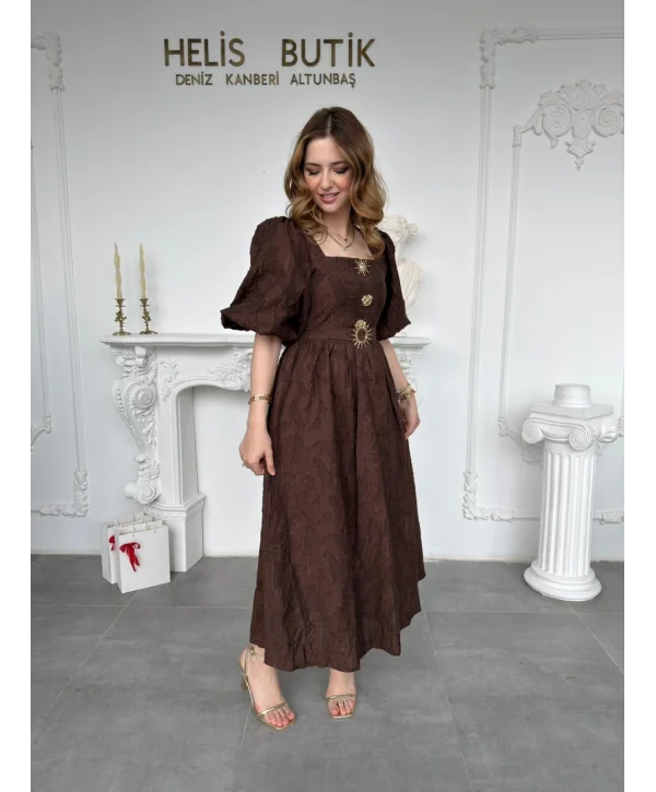 Gold Güneş Düğmeli Kabartma Dokulu Balon Kahve Elbise