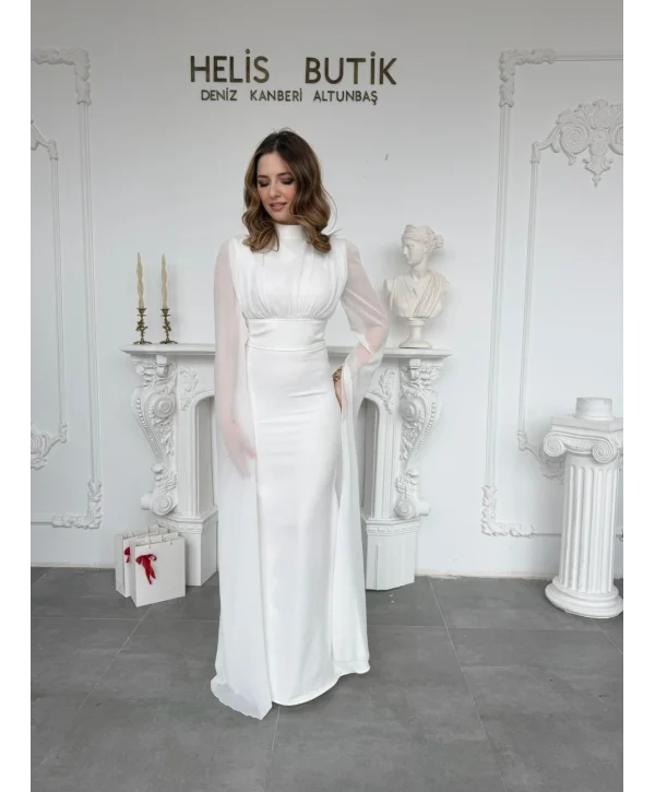 Korse Detaylı Tül Kollu Uzun Beyaz Elbise