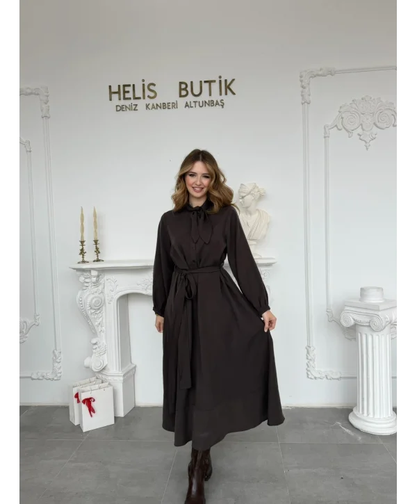 Fular Yaka Kuşaklı Uzun Kollu Kahve Elbise
