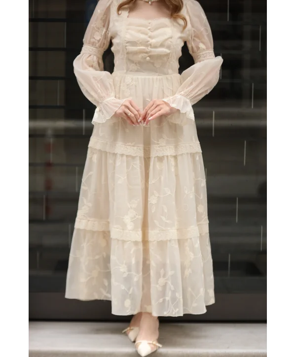 Bej Floral Nakışlı Güpür Detaylı Vintage Tasarım Elbise (ÖNSİPARİŞTİR)
