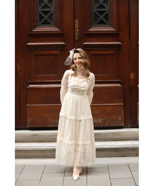 Bej Floral Nakışlı Güpür Detaylı Vintage Tasarım Elbise (ÖNSİPARİŞTİR)