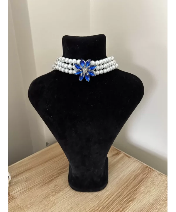 Çiçek taş detaylı inci choker mavi