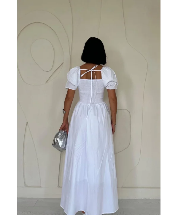 Arkası Gipe Detaylı Beyaz Elbise