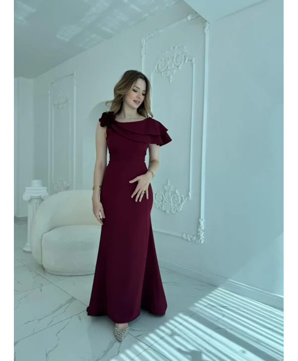 Asimetrik Volan Detaylı Bordo Tek Omuzlu Abiye Elbise