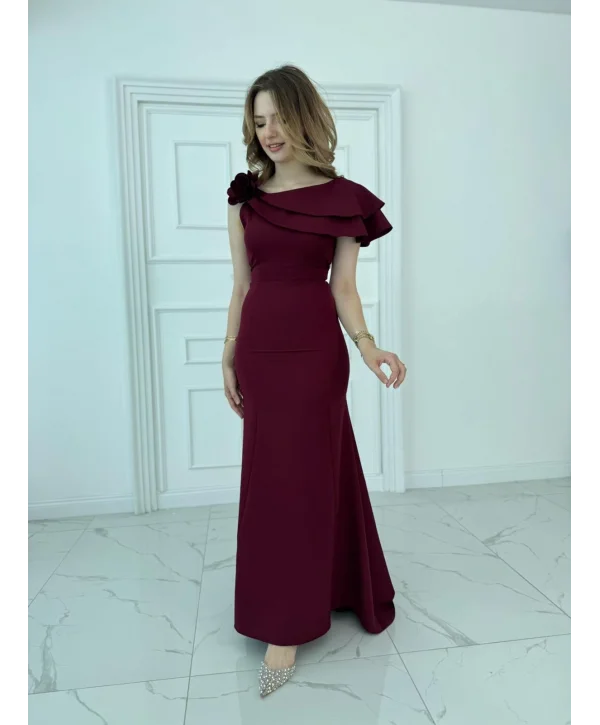 Asimetrik Volan Detaylı Bordo Tek Omuzlu Abiye Elbise