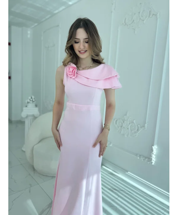 Asimetrik Volan Detaylı Pembe Tek Omuzlu Abiye Elbise