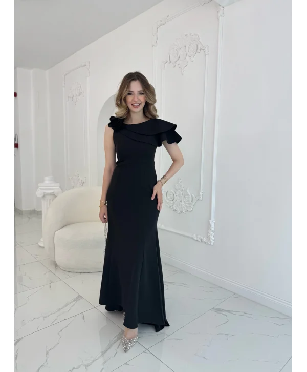 Asimetrik Volan Detaylı Siyah Tek Omuzlu Abiye Elbise