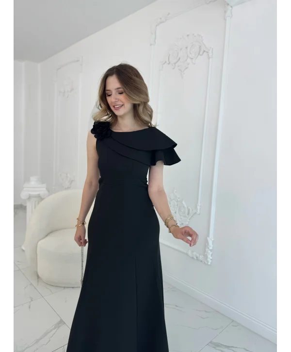 Asimetrik Volan Detaylı Siyah Tek Omuzlu Abiye Elbise