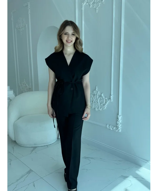 Bağlama Detaylı Siyah Yelek Pantolon Takım