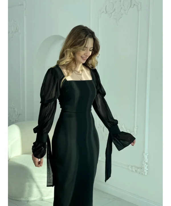 Bağlamalı Kol Tasarımlı Modern Siyah Elbise